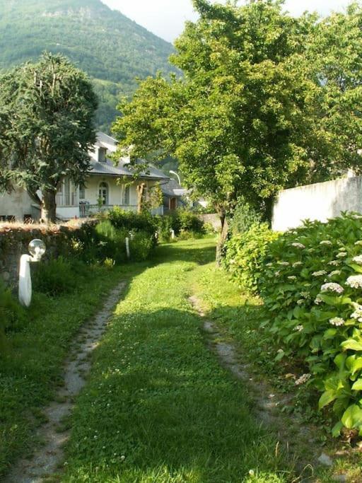 Magnifique Maison De Maitre Du 18E Avec Jardin Luz-Saint-Sauveur Eksteriør billede